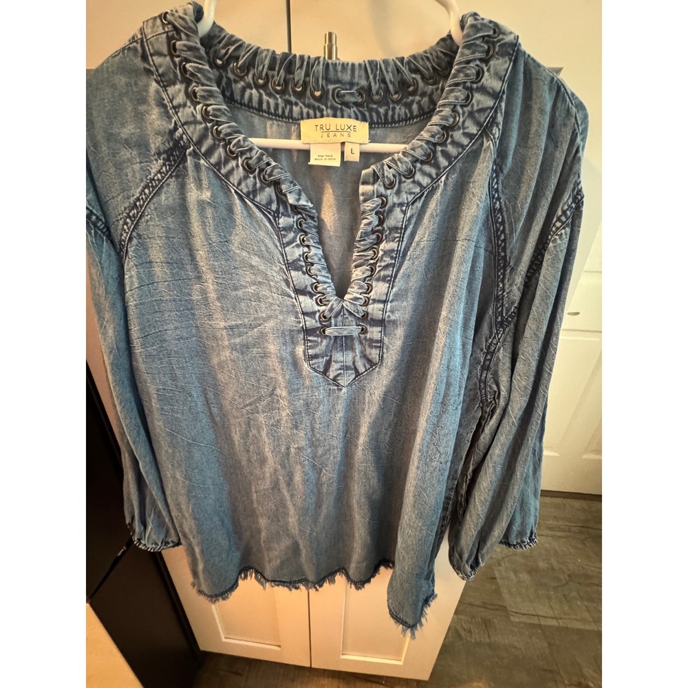 Tru Luxe Jeans Womens Blue‎ Denim Lace Up Split Neck Frayed Hem Blouse Top Large